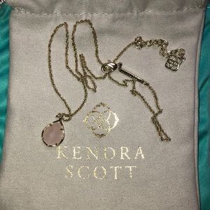 Kendra Scott Kiri Necklace in Rose Quartz✨